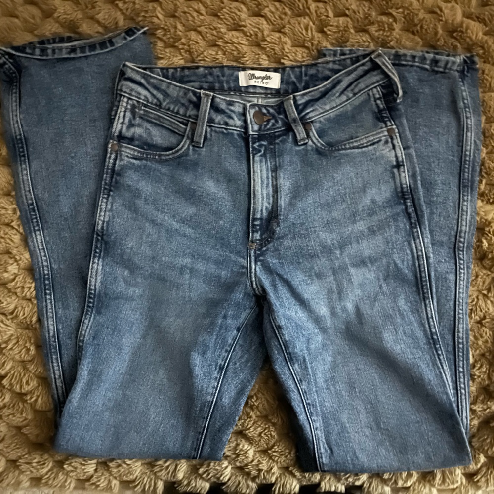 Wrangler Women's Classic Denim Straight Leg Jeans